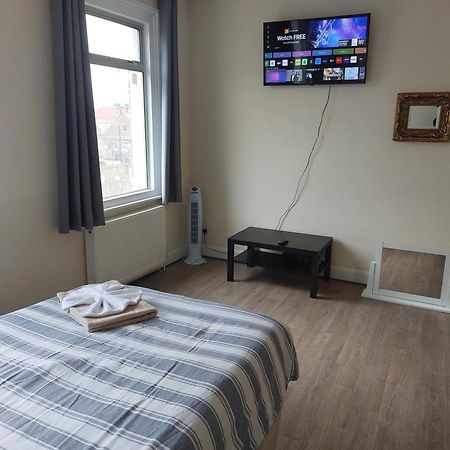 Family Friendly 3 Bedroom Flat Zone 2 - Children Stay Free! Londres Exterior foto