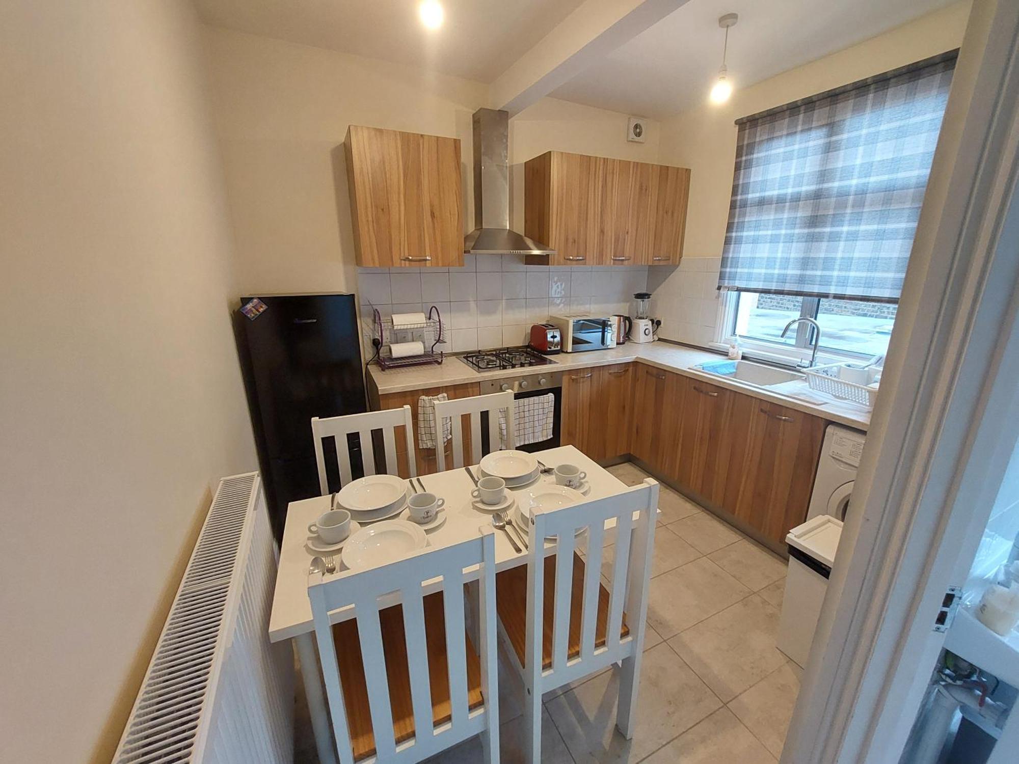 Family Friendly 3 Bedroom Flat Zone 2 - Children Stay Free! Londres Exterior foto